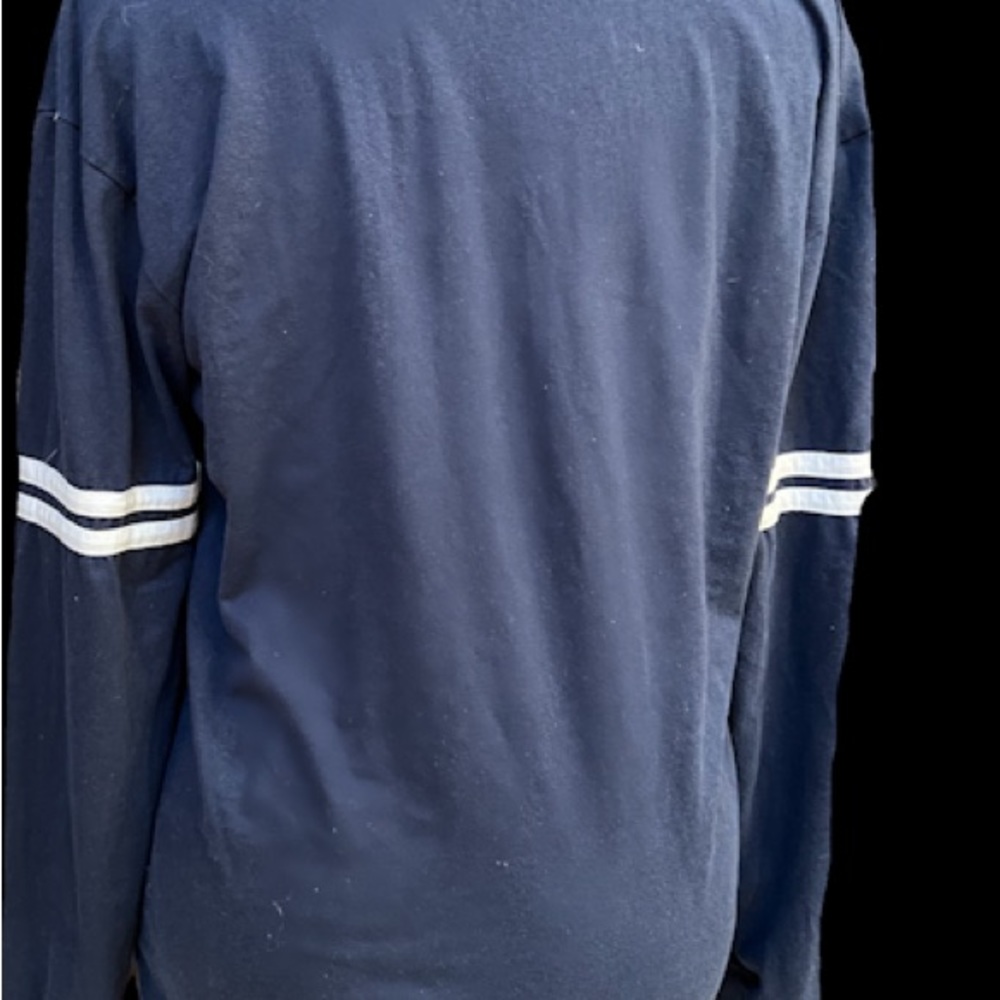 Men’s medium Canada Longsleeved Crewneck - Picture 2 of 7